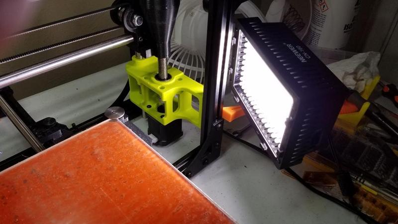 Extrusion-Mount Accessory Shoe