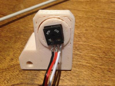 InMoov Omoplate Square Pot Adapter for PivPotholderV2.stl