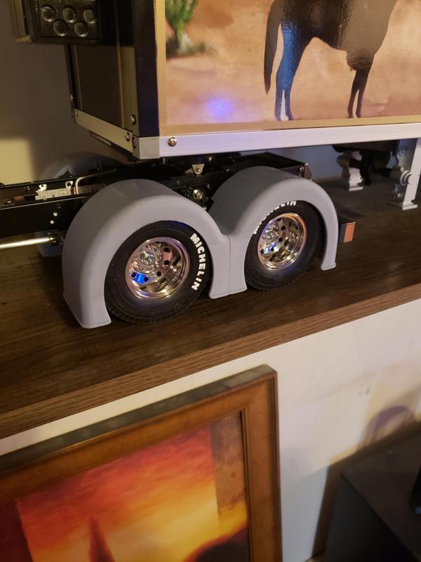 1/14 grand hauler or globe liner double hump fenders.