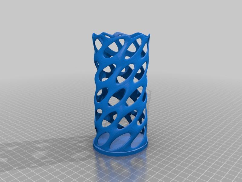 Voronoi Pencil Holder