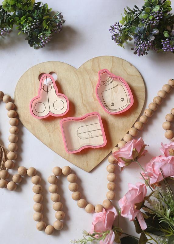 School/ back to school cutter set