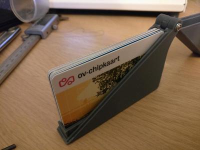 Hardcase Wallet 16mm think (Snaps Close)