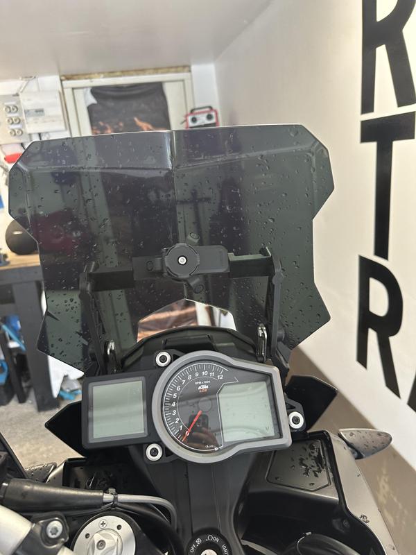 Phone mount to ktm 1090
