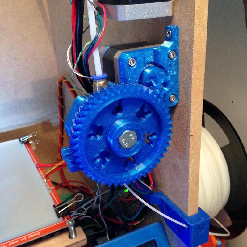 NEMA17 & Bowden geared extruder for the SmartrapCore, V 0.95b