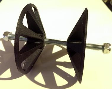 Big spool centering wheel