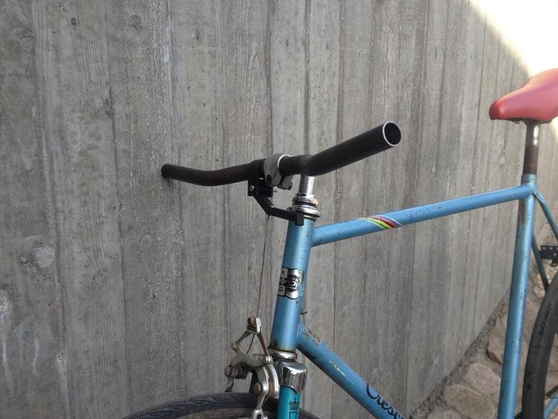 Minimalistic bike brake lever