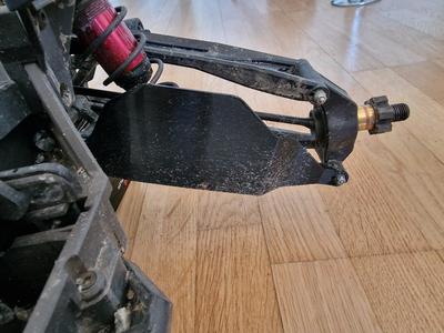 Traxxas XRT and Xmaxx with Widemaxx kit Mudguards