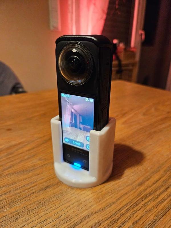 Insta360 X4 Stand (With Heatcover)