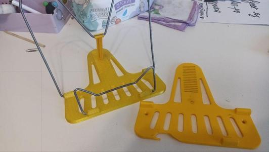 Book stand plate