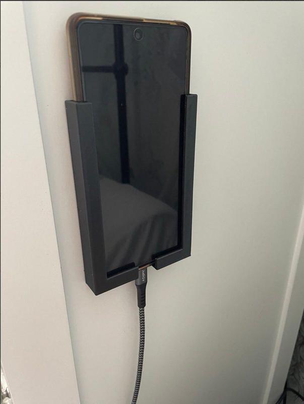 Pixel 7 phone slot holder