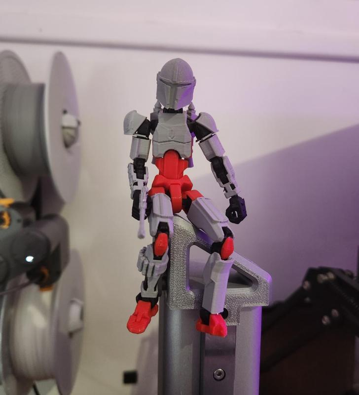 Dummy 13 Mandalorian outfit kit card