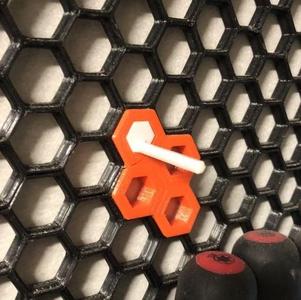 Straight and thin pins for Honeycomb Wall