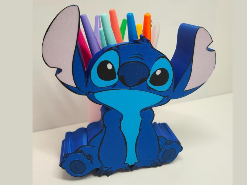 Stitch pen holder