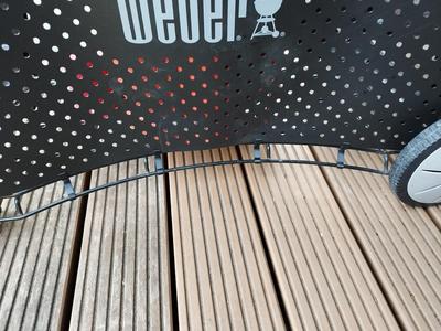 Weber Q2200 Front Cover Clip