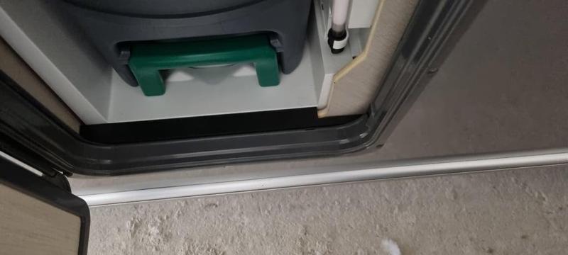 Eriba Touring Troll 542 - Abdeckung für die Kassettentoilette