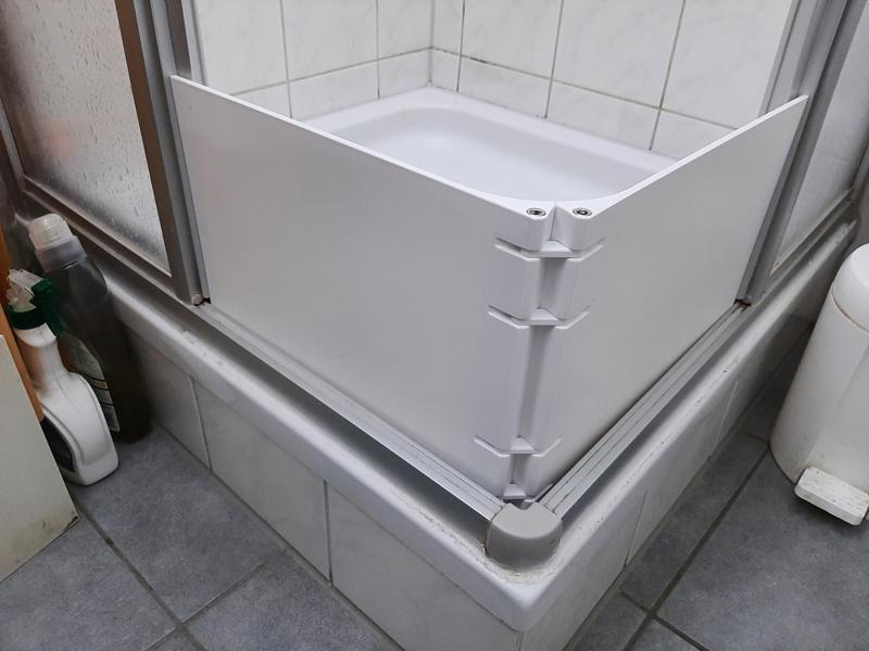 Duschwand     shower wall