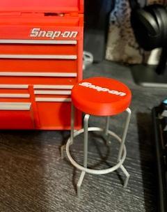 Snap-on stool 