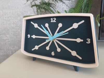 Modern Desk Clock