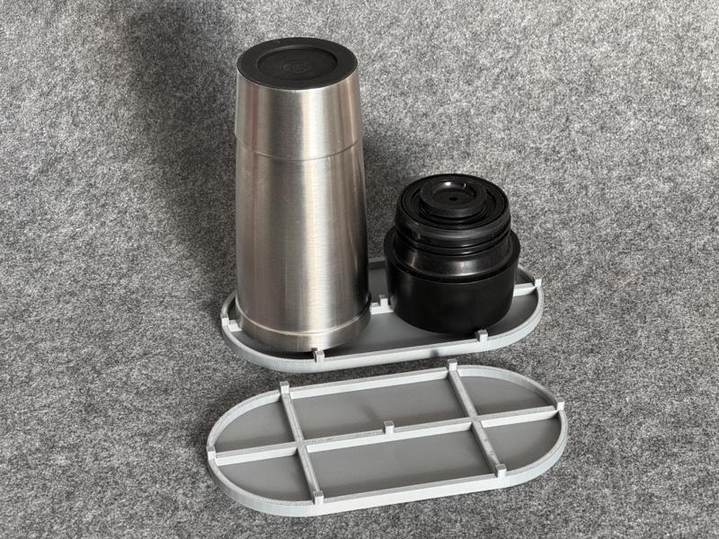 Minimalist Two-Piece Drip Stand (Dish)