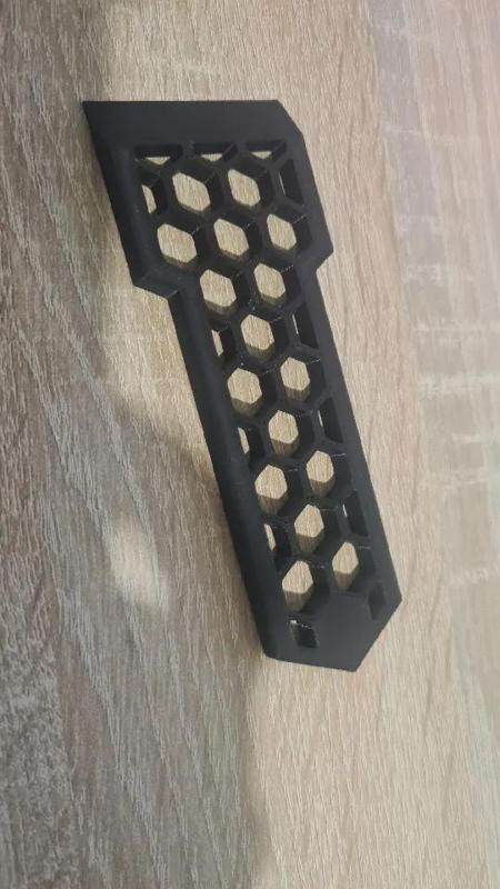 HexScraper with magnet   