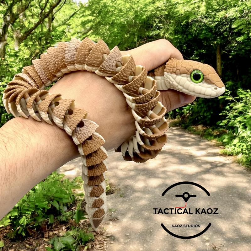Articulated Boomslang snake | Pre-Painted + Optional 12 mm Glass Eye Version