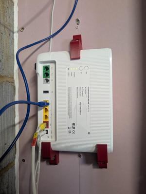 Vodafone Fibre Router Wall Mount