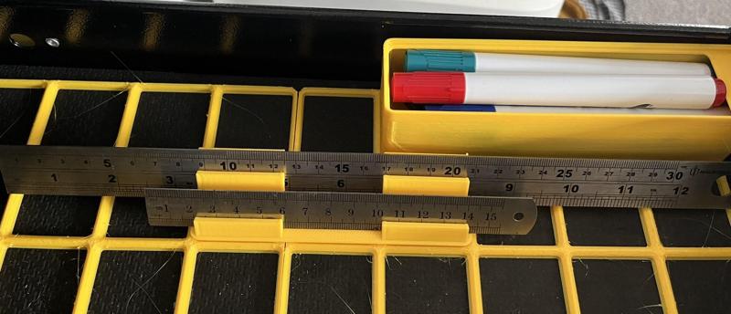 Gridfinity ruler holder with OpenSCAD file