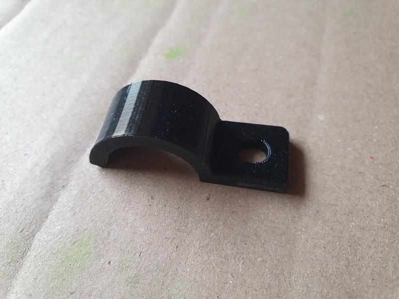 uchyt na vonkajšie svetielka