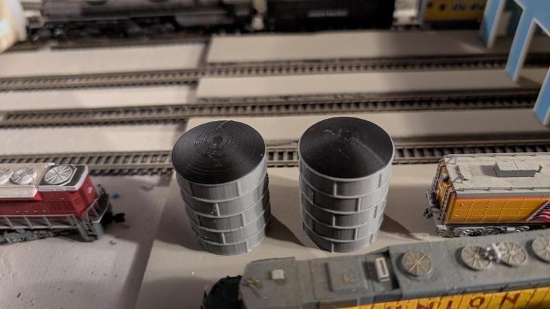 N Scale 20'x16' Tank with top attached