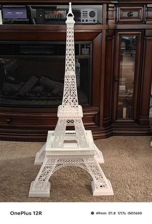 40 inches Eifel Tower you can print