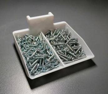 Tray for Skadis with divider