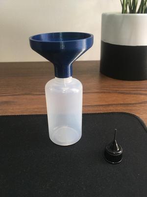 Funnel for small needle tip bottle