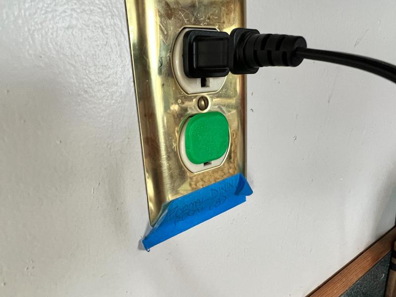 Outlet Protecter