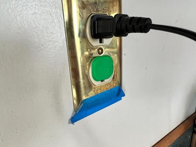 Outlet Protecter