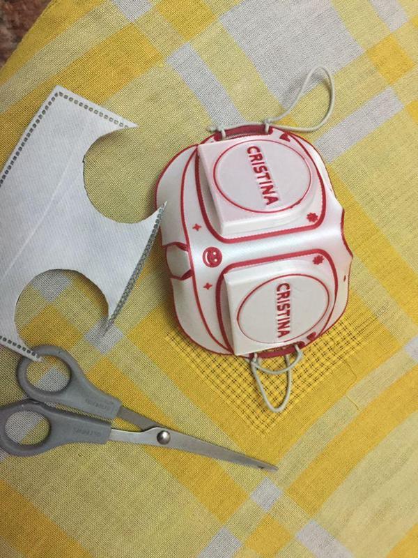 Mask With lower filter inlet