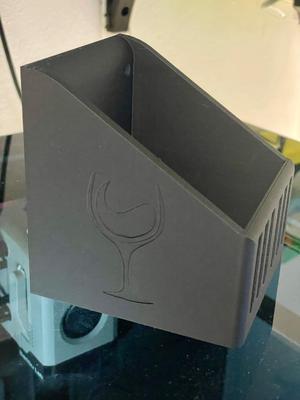 wall mounted wine holder