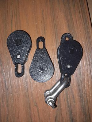 Strong Pulley with modified eyelet (for shackle)