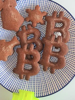 Christmas Bitcoin Gingerbread Cutter