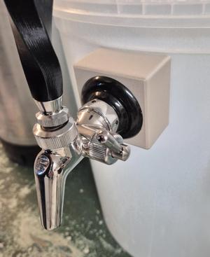 Fermentation Bucket Beer Tap Faucet holder