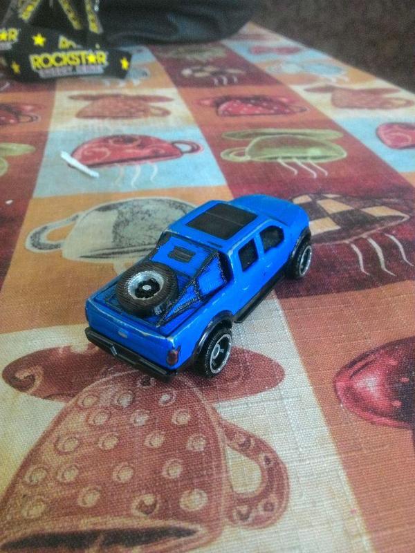 Hot Wheels F150 tire carrier