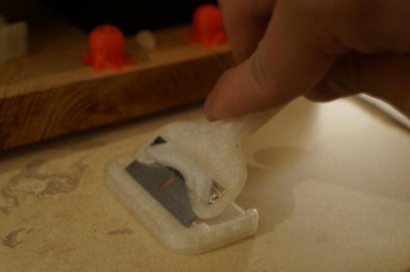 Razor Scraper Cover (EZ-Snap)