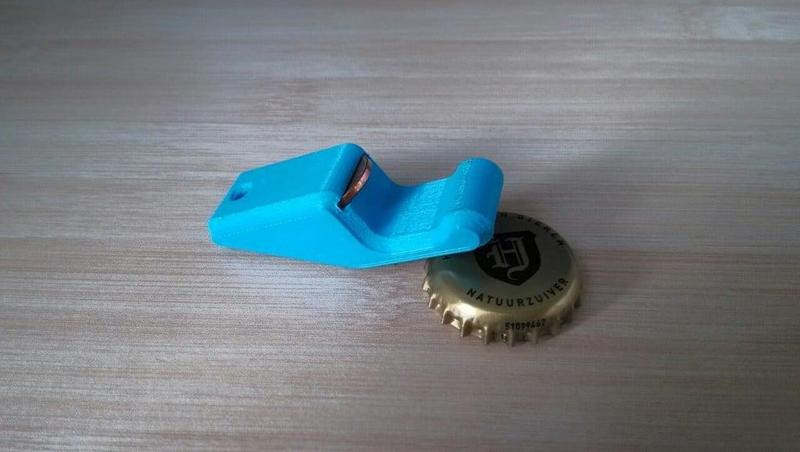 Bottle opener with 1 Eurocent - Europe edition
