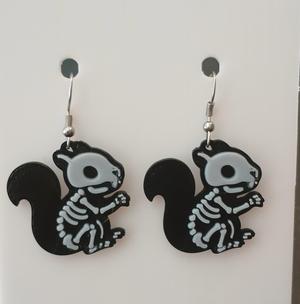 Skeleton Squirrel – Halloween Earring & Keychain STL (No AMS Needed, 2-Color)