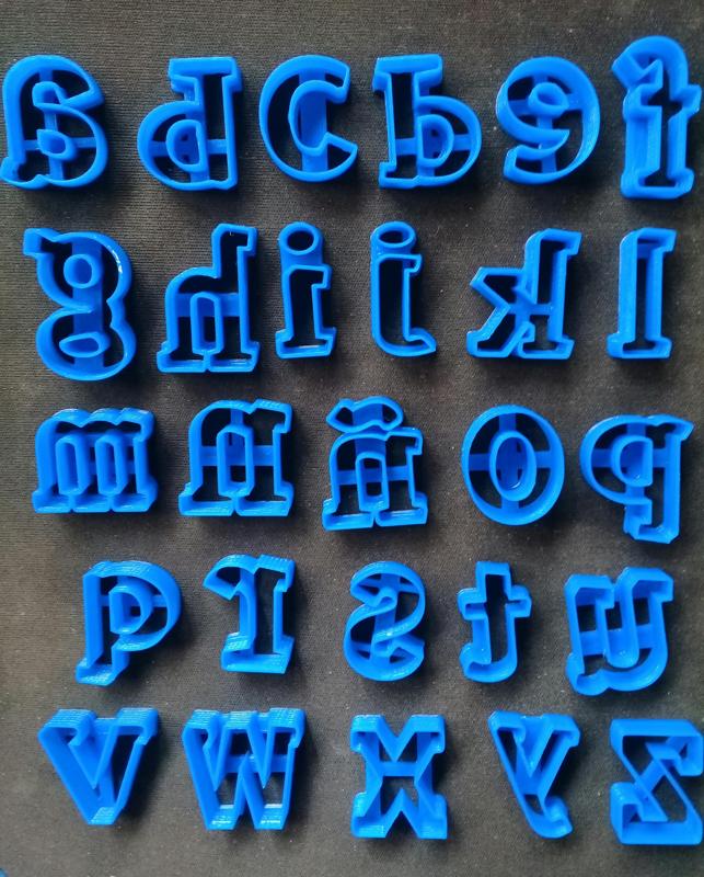 complete alphabet cookie cutter in lower case