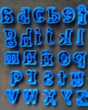 complete alphabet cookie cutter in lower case