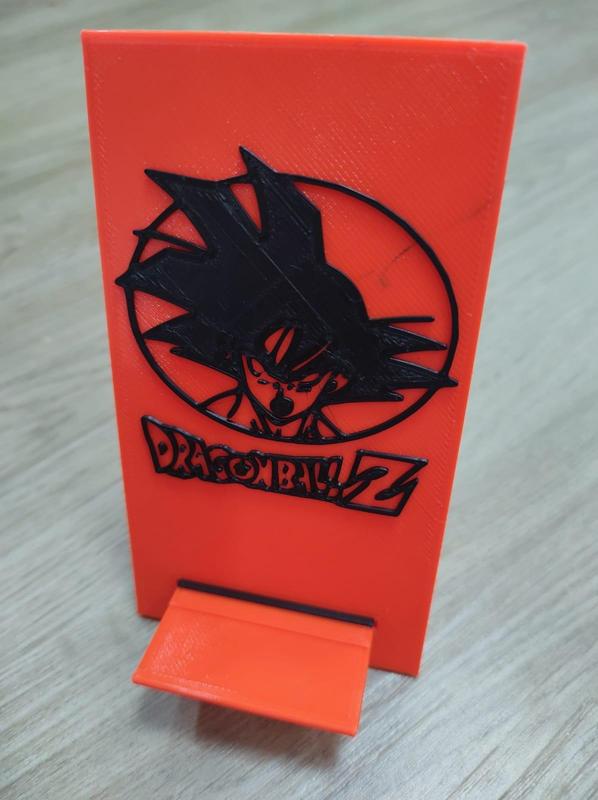 SOPORTE CELULAR GOKU