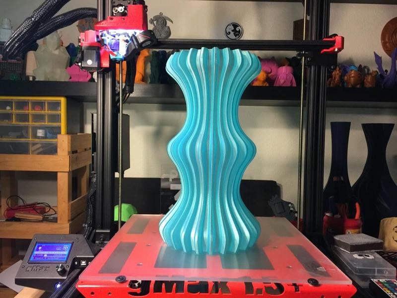 The #gMaxSize Gear Vase