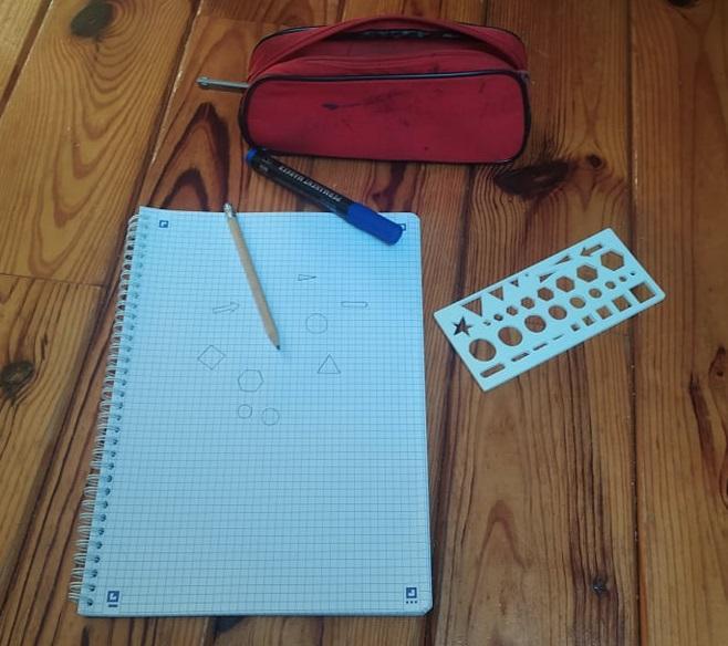 Normographe pochoir pour enfant / Stencil for kids