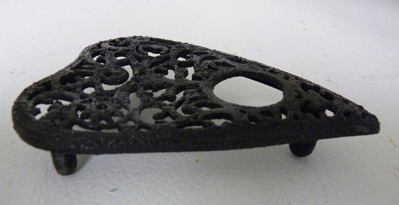 Planchette / Auto-writer