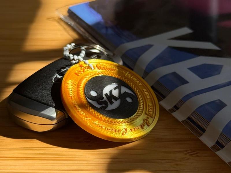 Double sided Stray Kids Karma Coin Keychain